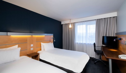 Standard Room, 2 Twin Beds, Accessible (with Free Hot Breakfast)