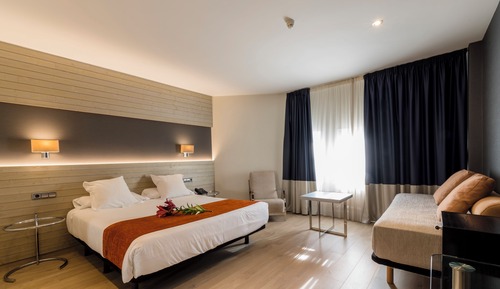 Junior Suite, City View