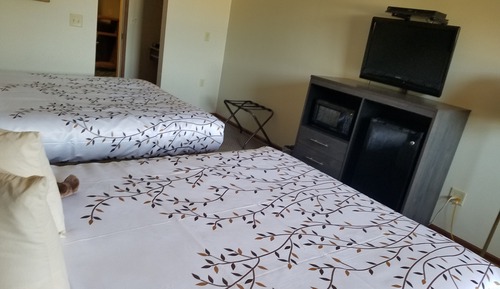 Standard Double Room, 2 Queen Beds