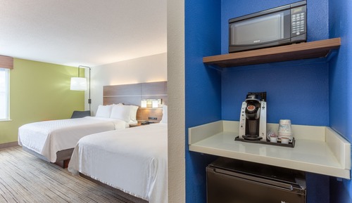 Standard Room, 2 Queen Beds, Accessible Bathtub (Communication, Accessible Tub)
