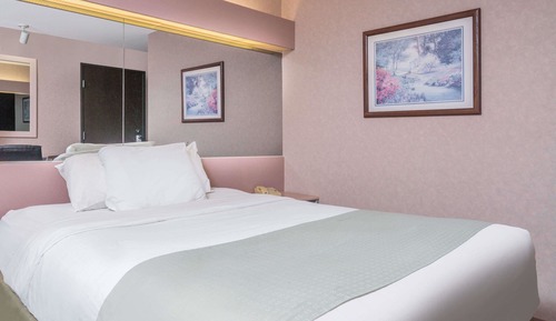 Standard Room, 1 Queen Bed, Accessible
