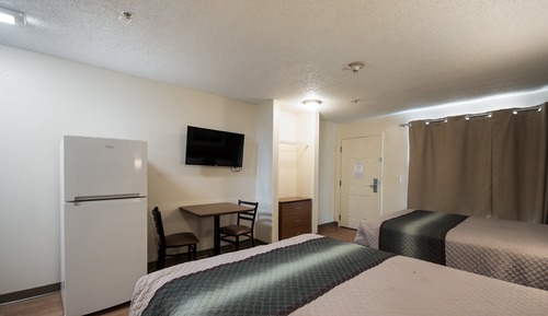 Studio, 2 Queen Beds, Non Smoking (Walk-In Shower)