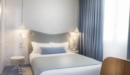 Classic Single Room (with a large bed)