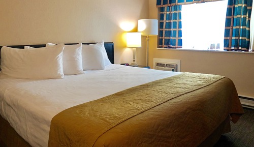 Standard Room, 1 King Bed