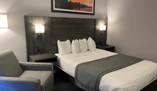 Deluxe Room, 1 Queen Bed, Non Smoking