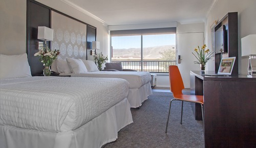 Deluxe 2 Beds - Not Park n Fly