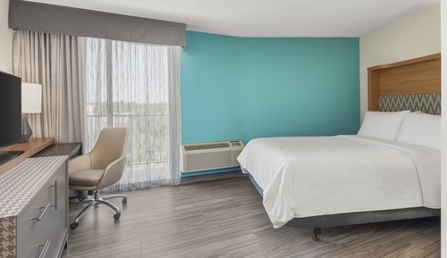 Standard Room, 1 King Bed (Scenic View)
