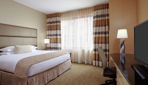 Suite, 1 King Bed, Kitchenette