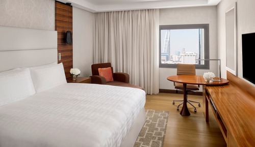 Classic Room, 1 King Bed, Smoking (Top Floor)