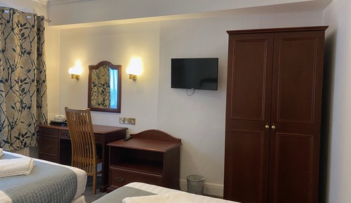 Standard Triple Room, Ensuite (for up to 3 people)
