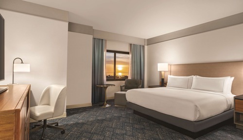 Room, 1 King Bed (Sunset)