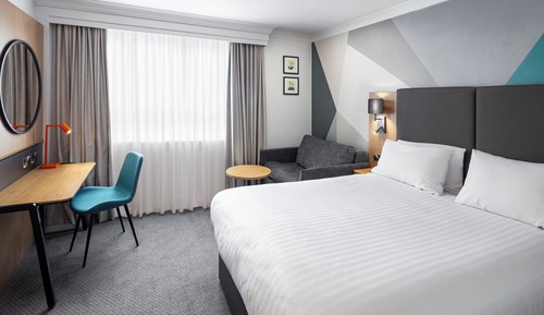 Premium Room, 1 Queen Bed with Sofa bed (Minibar)