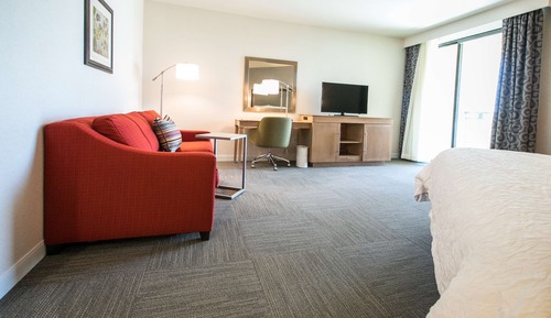 Studio Suite, 1 King Bed, Balcony