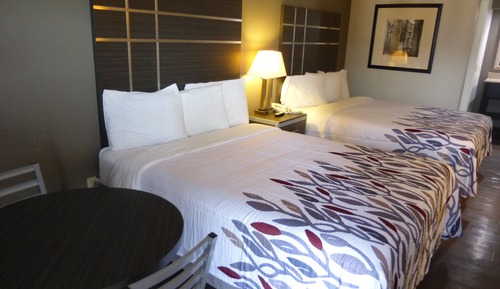 Deluxe Room, 2 Queen Beds, Smoking