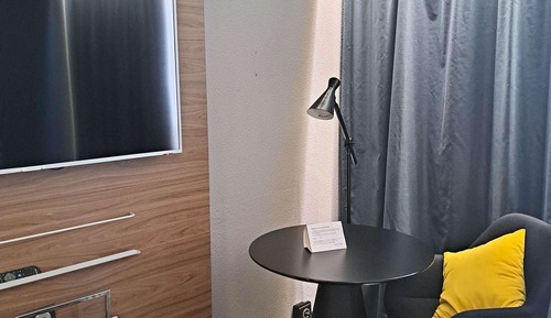 Privilege, Room, Multiple Beds
