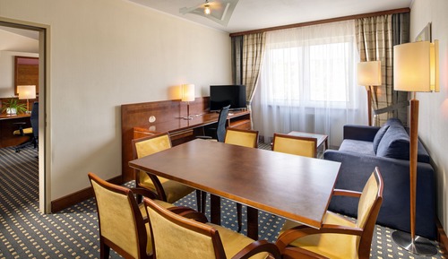 Suite, 1 King Bed, Non Smoking
