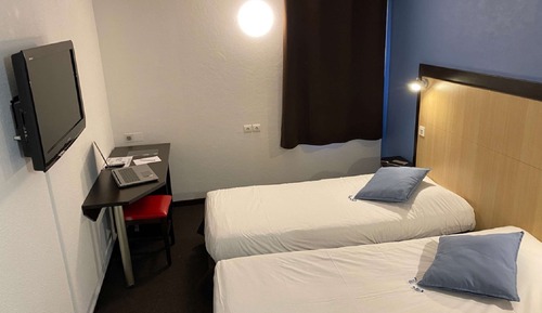 Standard Room, 2 Twin Beds