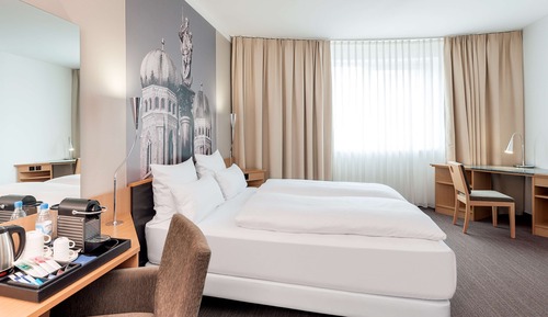 Superior Room (Extra Bed 2 adults + 1 child)
