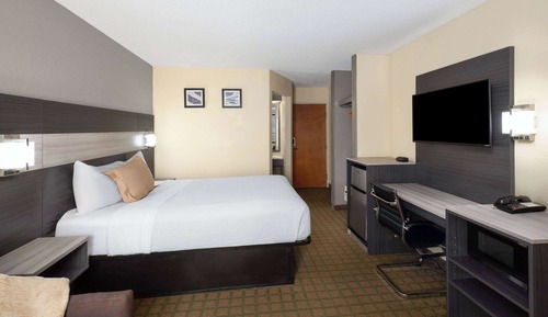 Room, 1 Queen Bed, Accessible, Non Smoking (Mobility)