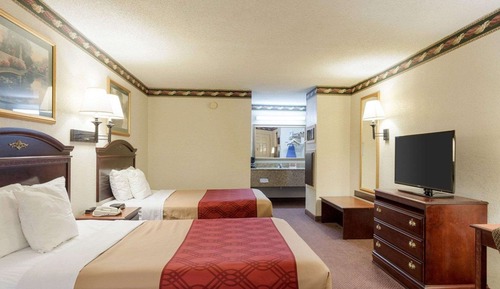 Standard Room, 2 Double Beds, Non Smoking