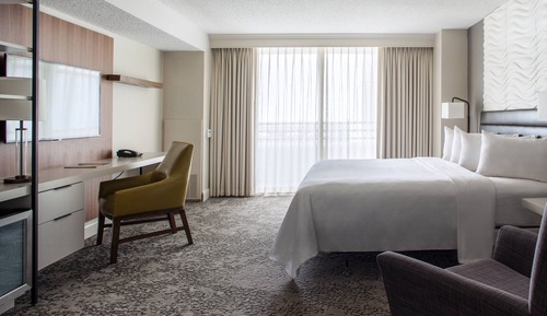 Room 1 King Bed Concierge
