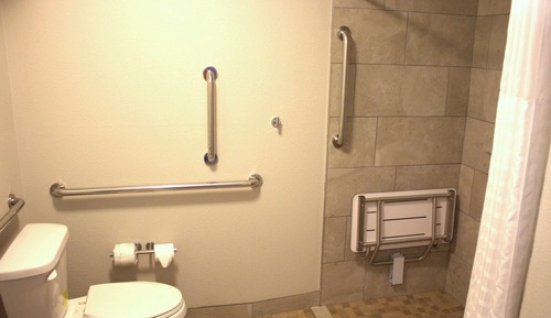 Room, 1 King Bed, Accessible, Ground Floor