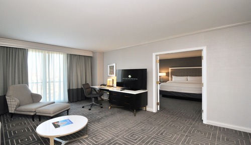 Junior Suite, 1 King Bed, Balcony
