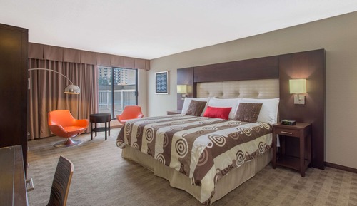 Studio Suite, 1 King Bed, Non Smoking (Mod Squad)