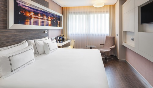 Premium Room