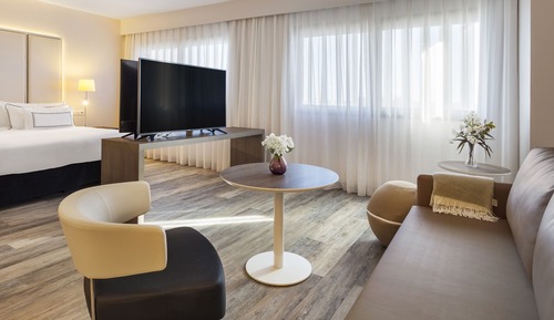 Suite The Level