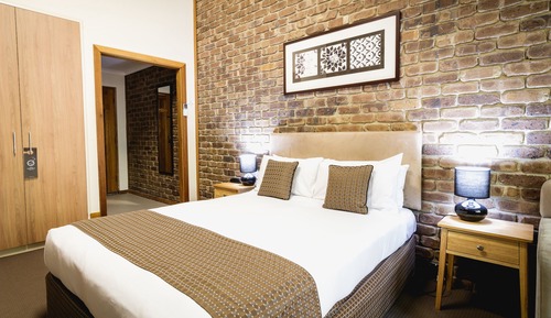 Standard Room, 1 Queen Bed, Non Smoking