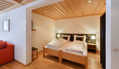 Junior Suite (south)