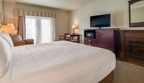 Suite, 1 Queen Bed, Non Smoking, Kitchen (Living Room;with Sofabed)