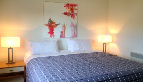 One Bedroom Deluxe Apartment