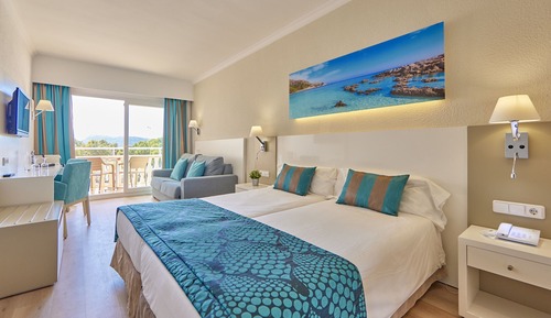Comfort Room, Balcony, Partial Sea View (2 adults + 1 child)