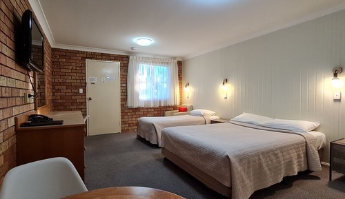 Standard Room (Queen/Twin)