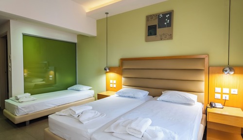 Triple Room