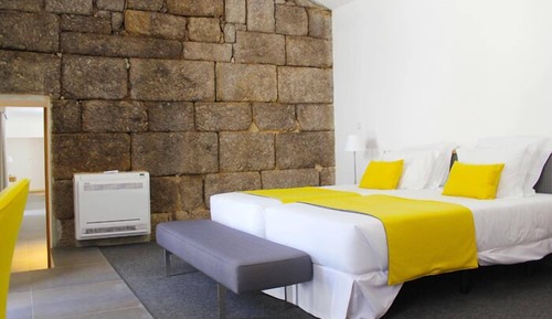 House, 2 Bedrooms