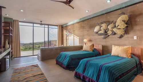 Babisuri Suite East