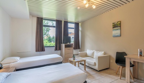 Executive Apartment Twin with daily cleaning