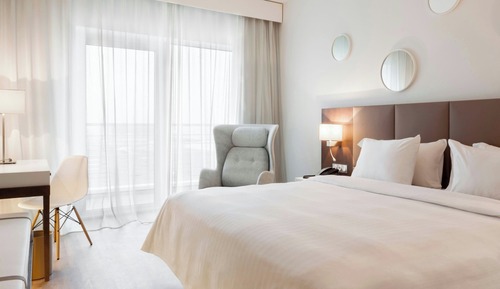 Superior Room, 1 King Bed, Non Smoking