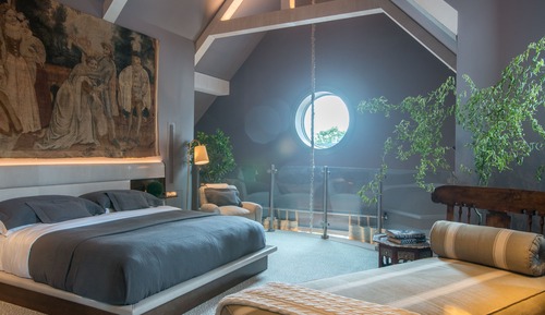 Suite (Eighteen)