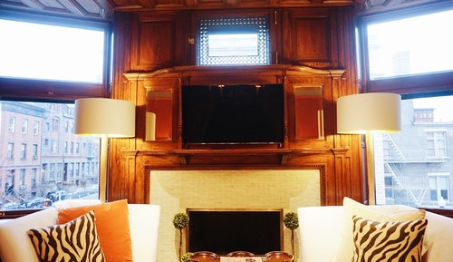 Suite (Seven)