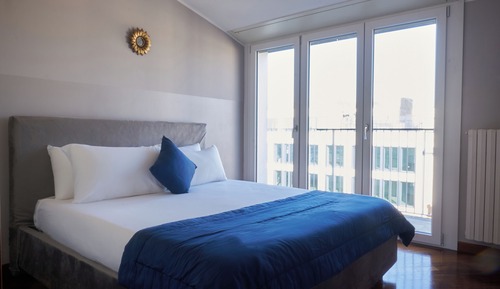 Apartment 2 bedrooms (Viale Regina Giovanna 30)