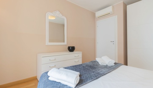 Deluxe Apartment, 1 Bedroom (Due - Address Via Ercole Oldofredi 7)