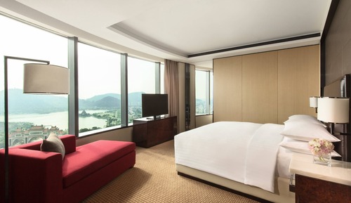 Executive Suite, 1 Bedroom, Lake View