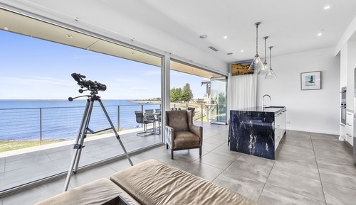 Luxury House, 4 Bedrooms, Ocean View, Beachfront