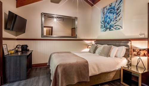 Standard Room, Balcony (Chardonnay Queen Spa)