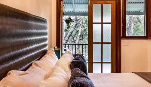 Standard Room, Balcony (Chablis King Spa)