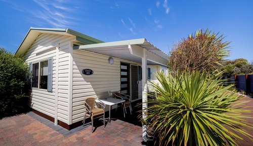 Family Chalet, 2 Bedrooms, Jetted Tub, Garden View (Bunks Spa Chalet)